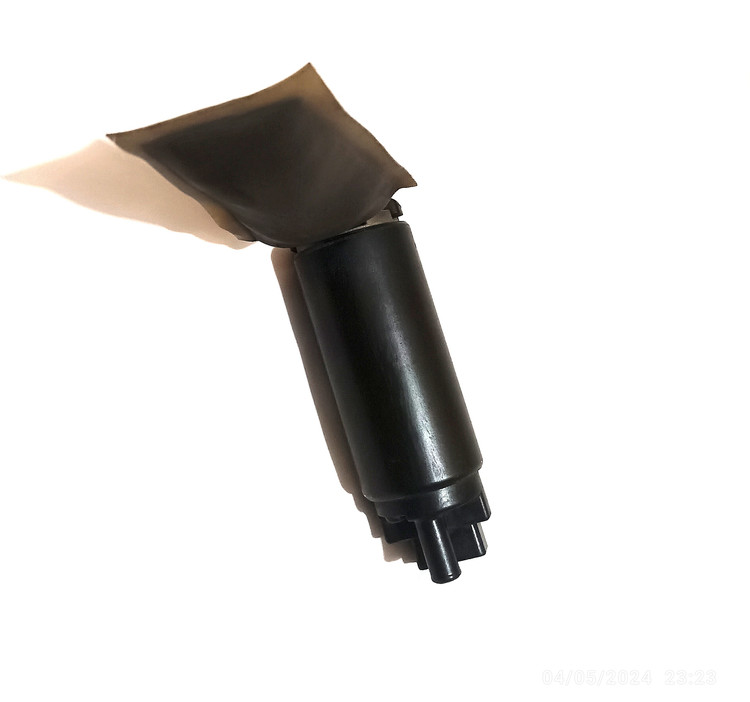 مغزمغزی پمپ بنزین تویوتایی 8 بار اورجینال درجه یک (سیفون بنزین)